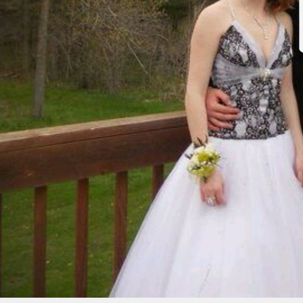 Privada White and Black Dress